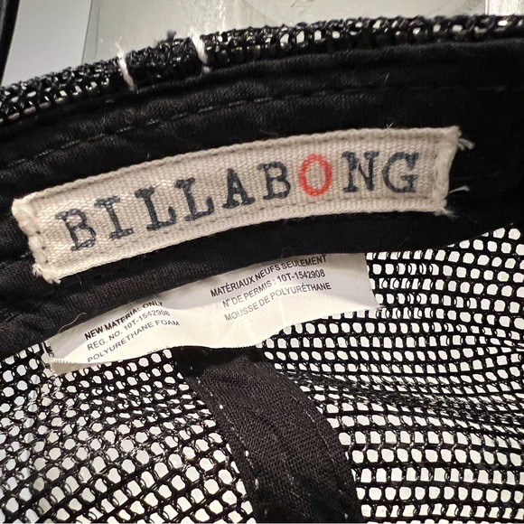 Billabong Adjustable Baseball Hat. OS. White black red - Picture 5 of 6